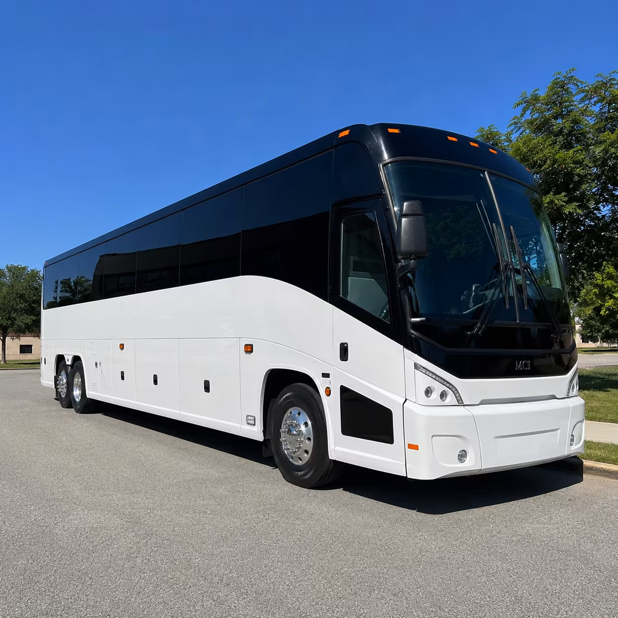 davie 40 passenger charter bus