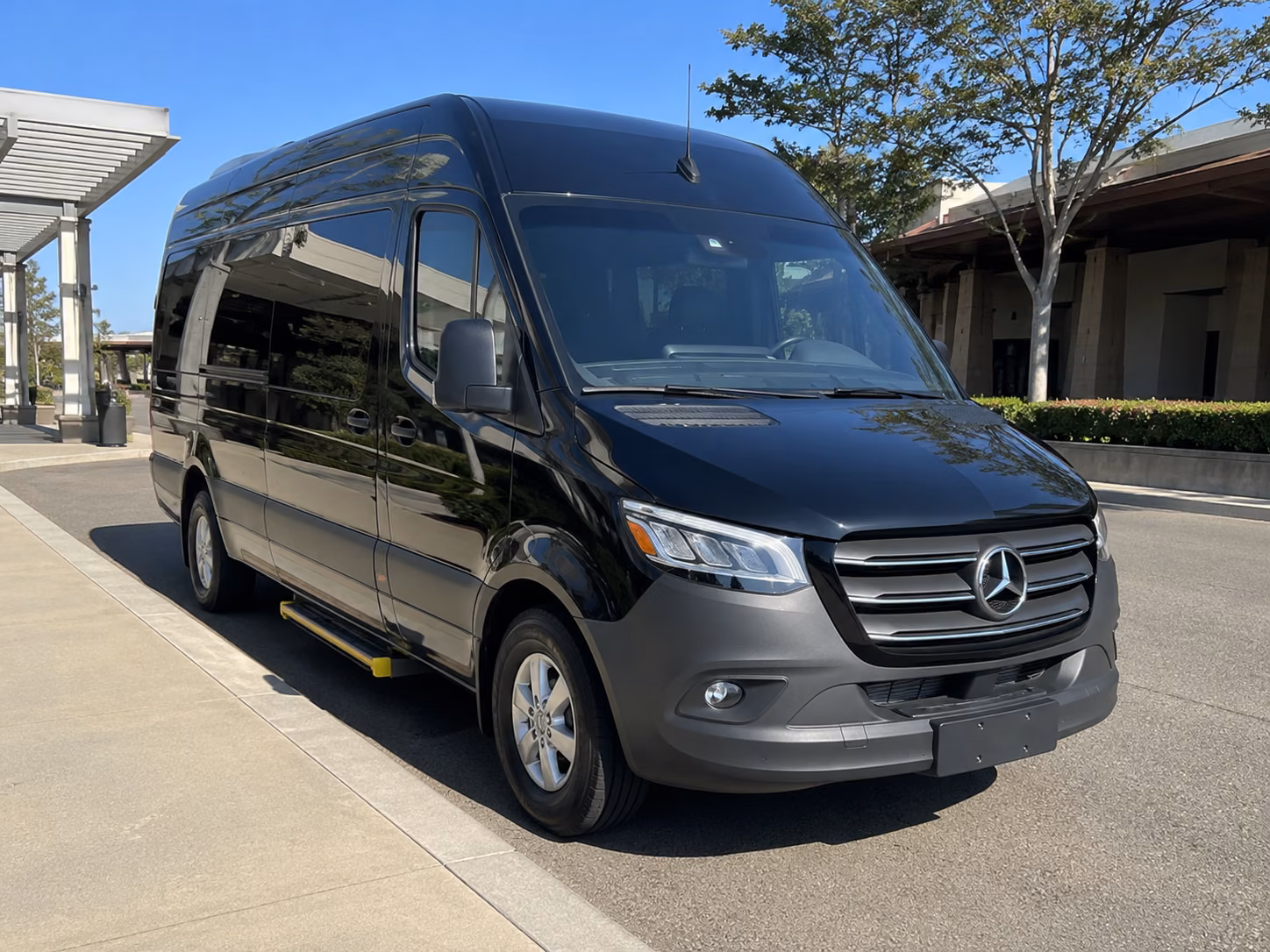secure transportation for your next airport transfer 5